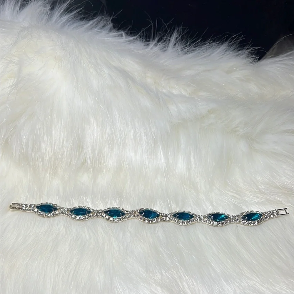 Vintage Rhinestone Silver and Blue Bracelet